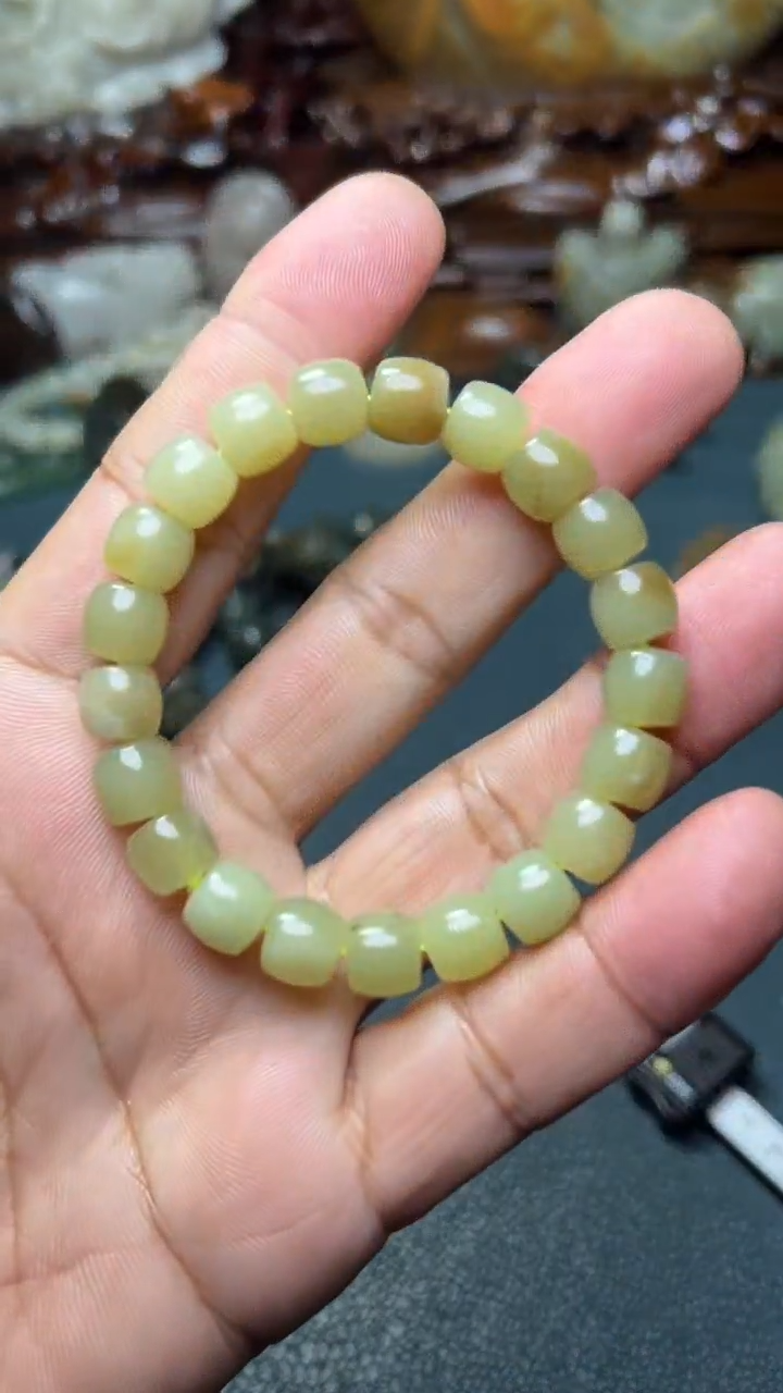 未镶嵌和田玉把件-