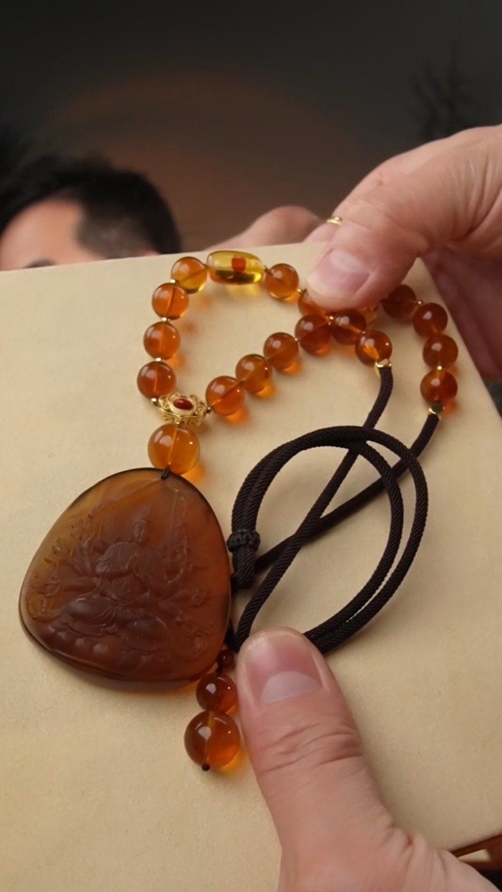 【闪购商品】琥珀颈饰未镶嵌灵草珀吊坠