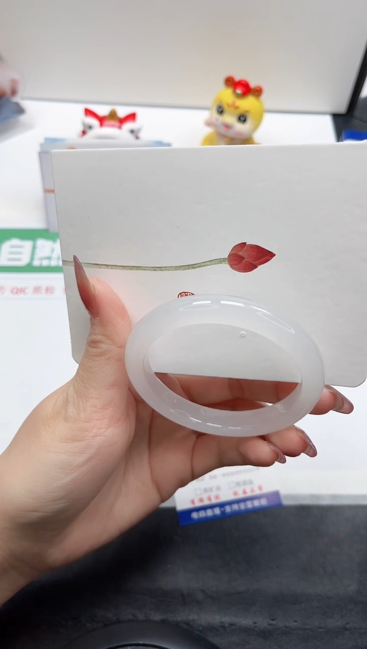 【闪购商品】石英质玉手镯未镶嵌151-56