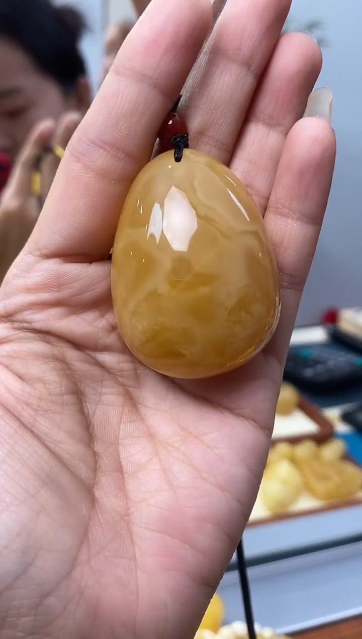 【闪购商品】琥珀裸石未镶嵌天然琥珀蜜蜡水滴