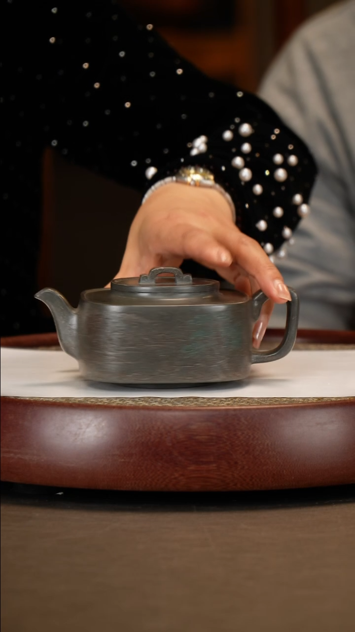 【闪购商品】紫砂茶壶【李铭】雪花绿泥四方均玉