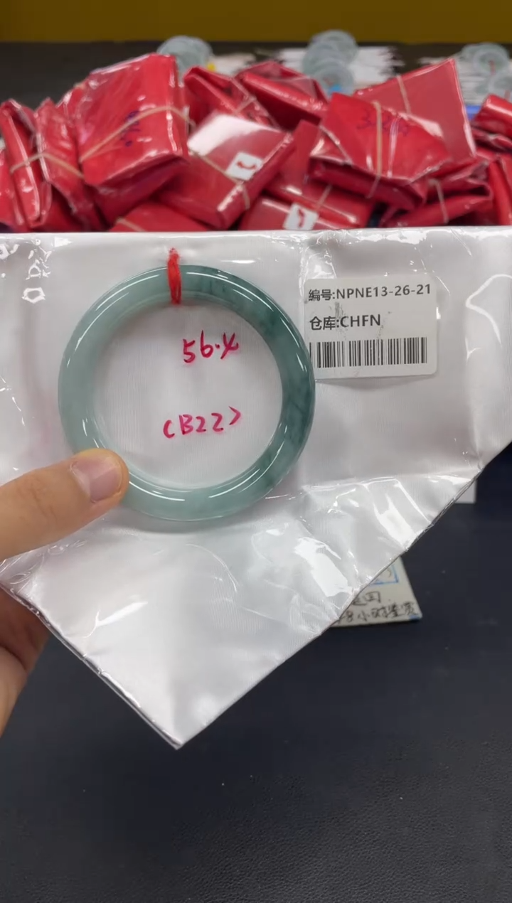 未镶嵌手镯翡翠翡翠手镯