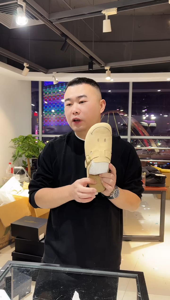 头层牛皮韩爵绅士包包皮具511/44码