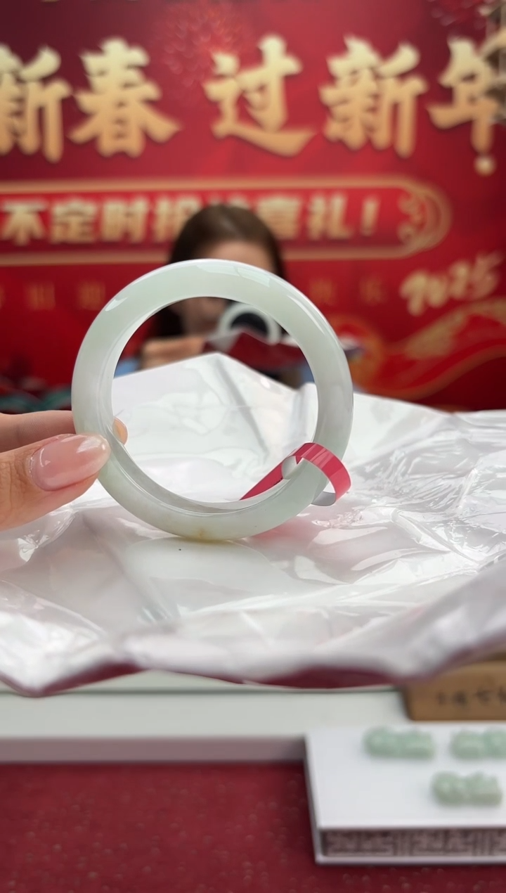 【闪购商品】翡翠手镯未镶嵌14手镯