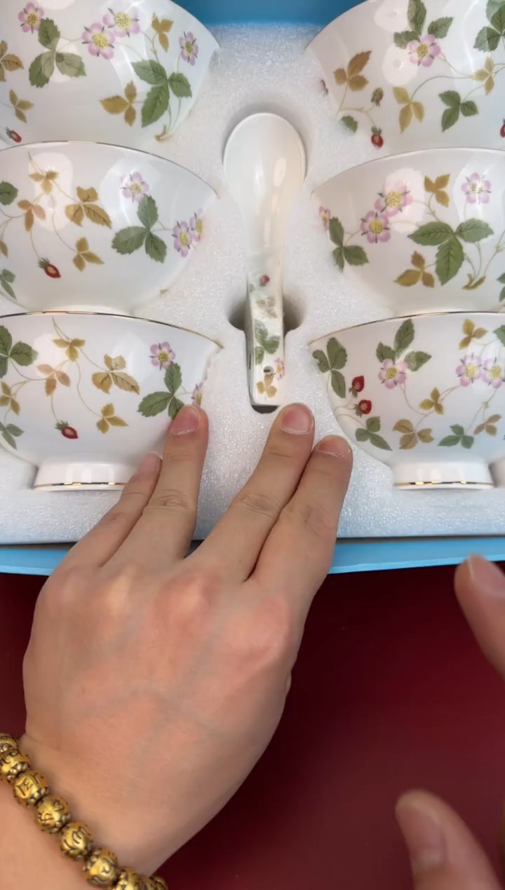 【闪购商品】瓷片新号开播全场漏@@H437