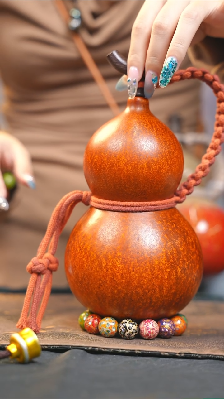 【闪购商品】WD112大漆酒葫芦不包手串及旋转底座