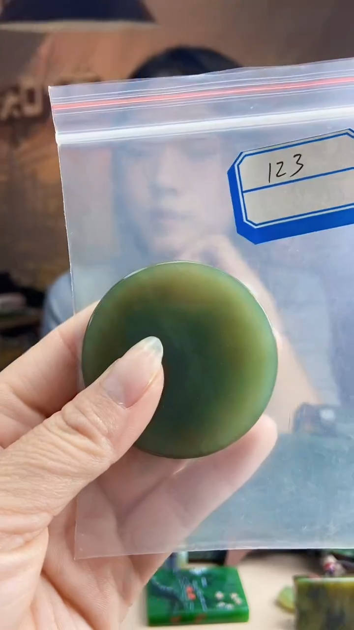 和田玉未镶嵌挂件1