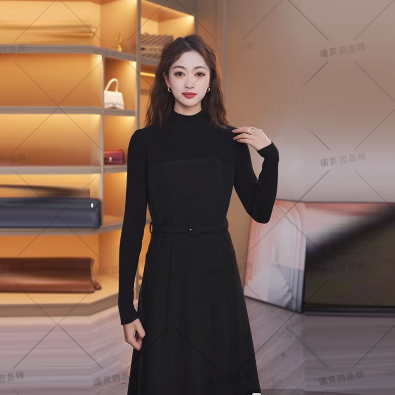 nuobeiyin/诺贝因冬季新款收腰显瘦百搭半高领黑色连衣裙NJQ5501