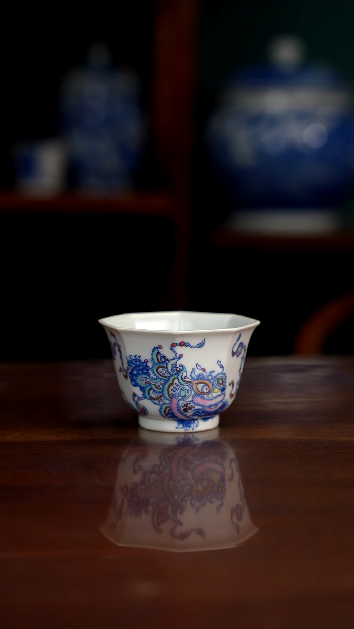 空山明月 新斗彩 醒狮