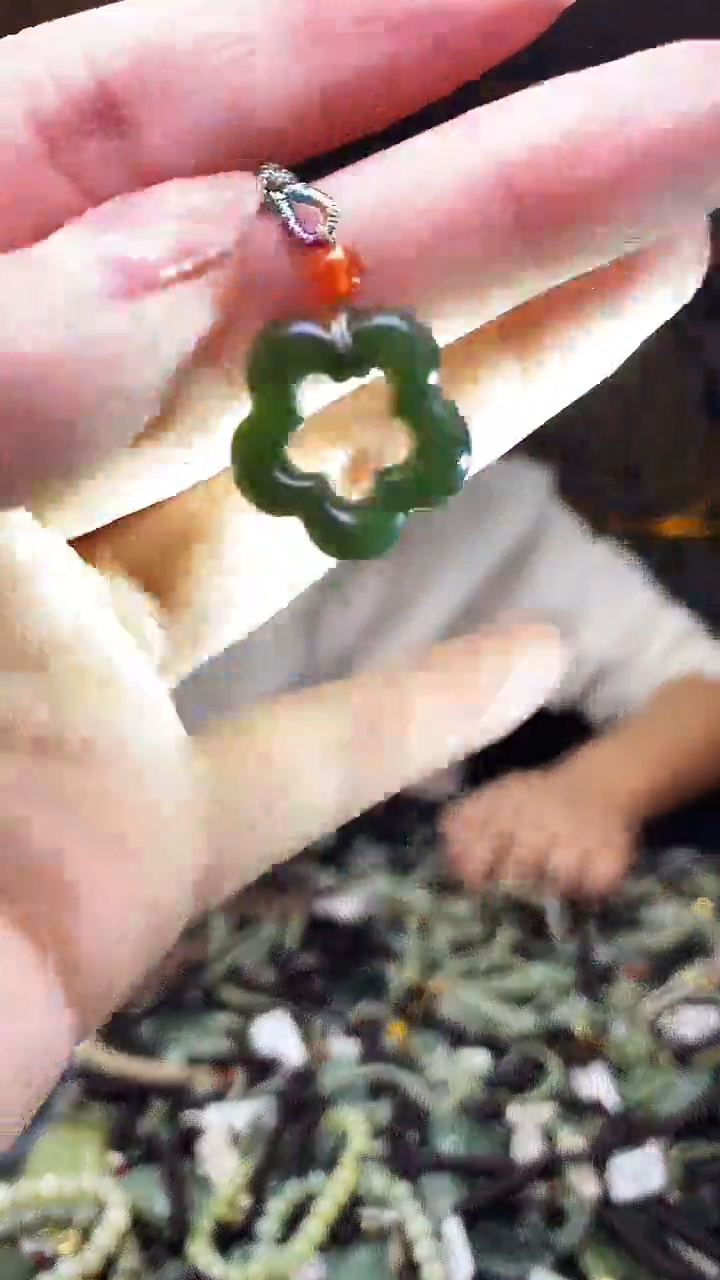 颈饰未镶嵌和田玉多样性发货，拍一发一