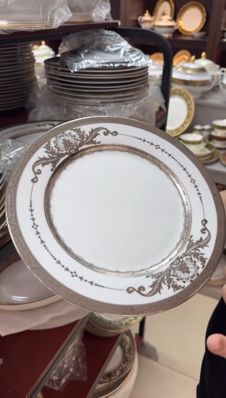 【闪购商品】瓷片10.5寸平盘  福利价  福利价