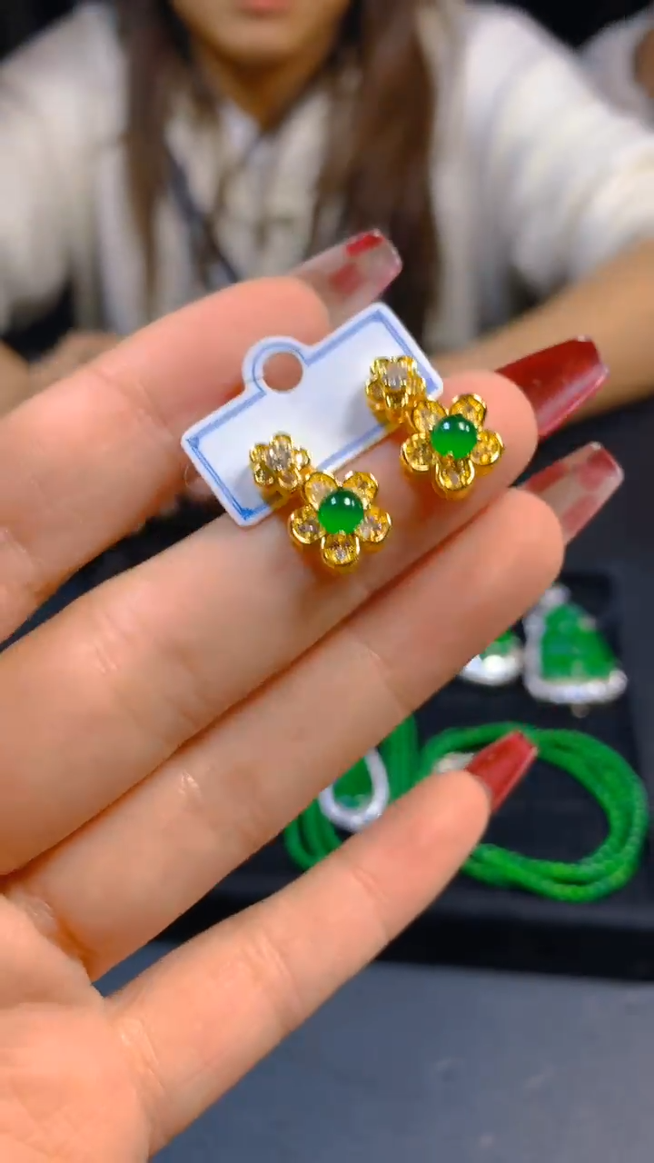 【闪购商品】翡翠耳饰未镶嵌0682698971多样性发一