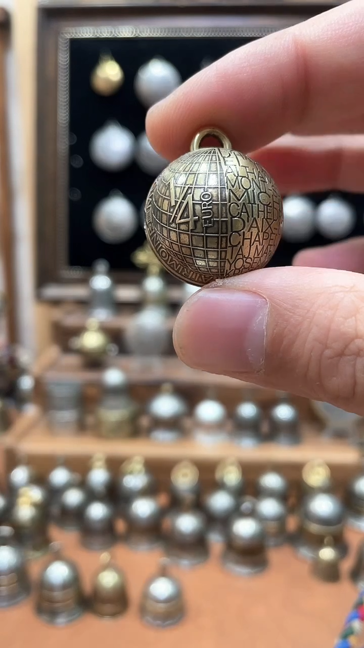 2**.法国双面地球仪款式