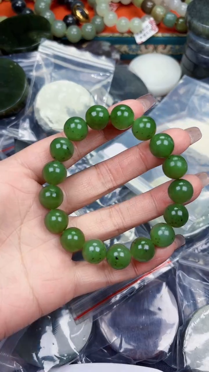 颈饰未镶嵌和田玉和田玉