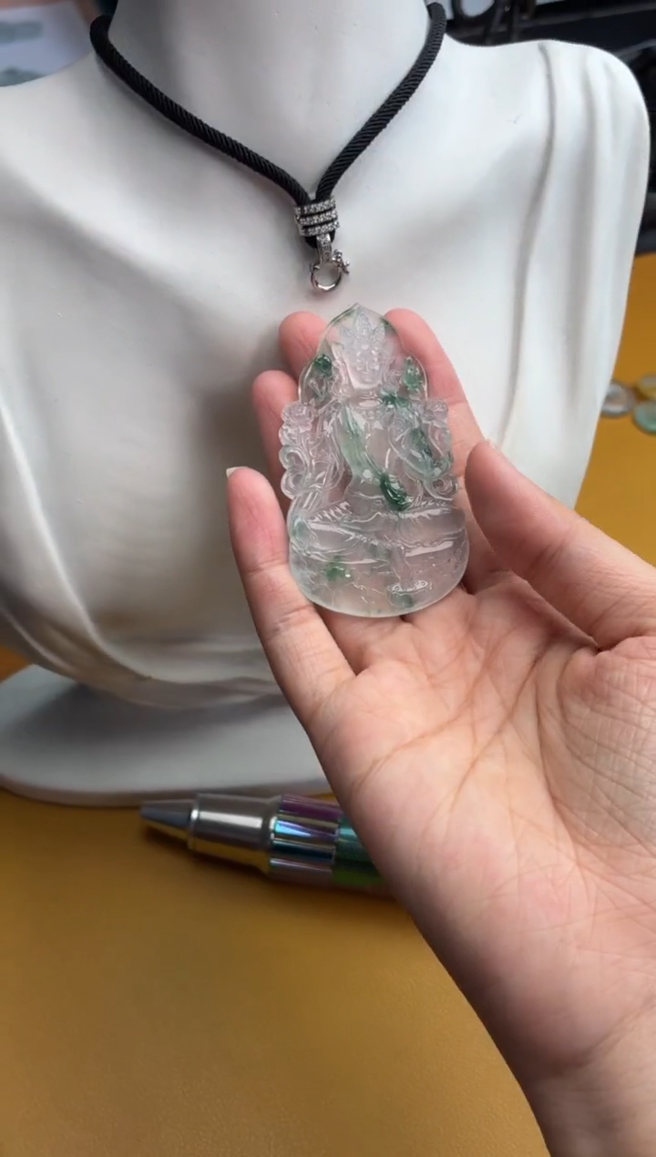 吊坠(不含链)未镶嵌翡翠45 度母 66 37 6.3
