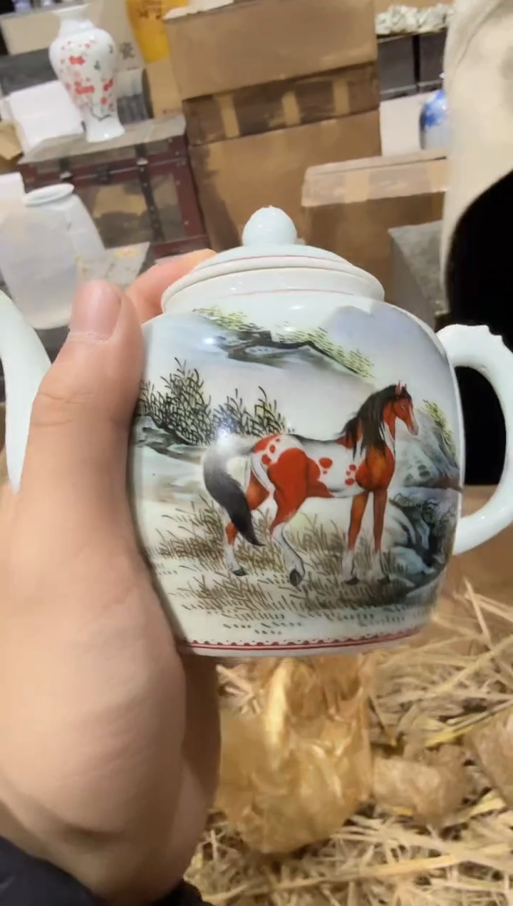 壶陶瓷绿稀俊马小把壶+礼盒