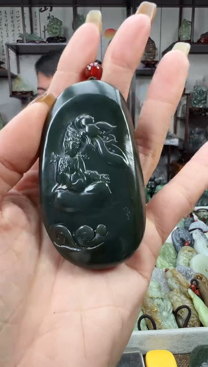 未镶嵌和田玉把件1