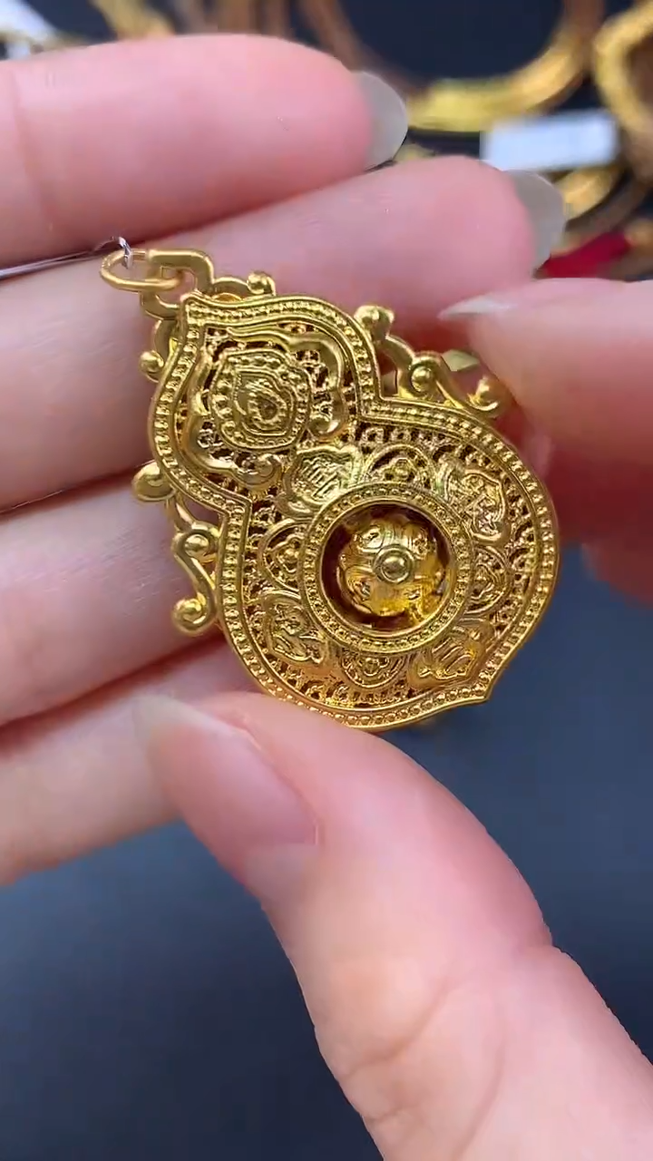 吊坠(不含链)定制足金D400|5730