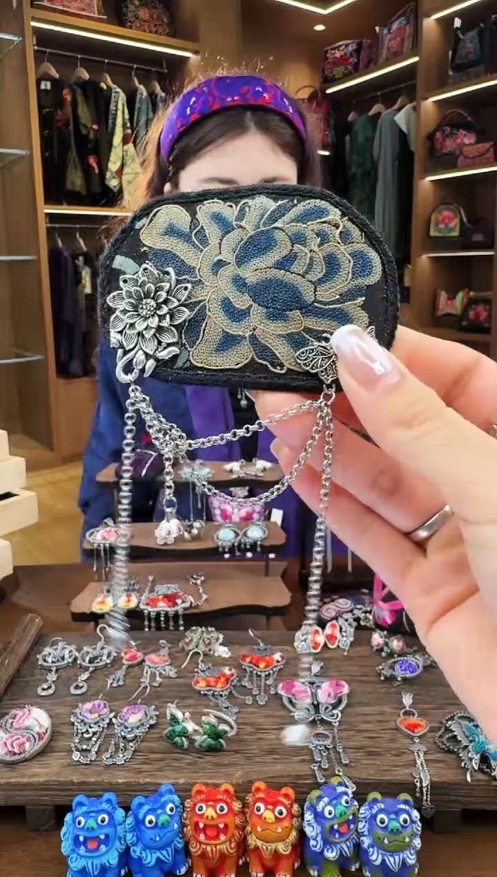 【闪购商品】织绣295黔东南苗族刺绣