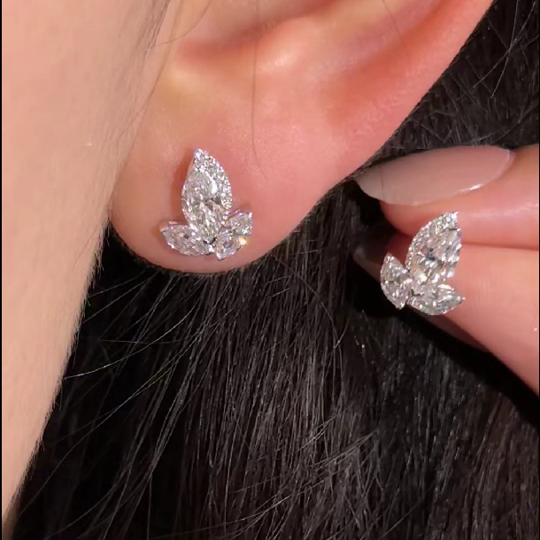 三益珠宝18K金【马眼半围镶耳钉】小众精致轻奢时尚百搭耳饰