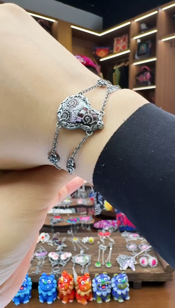 【闪购商品】织绣84黔东南苗族刺绣