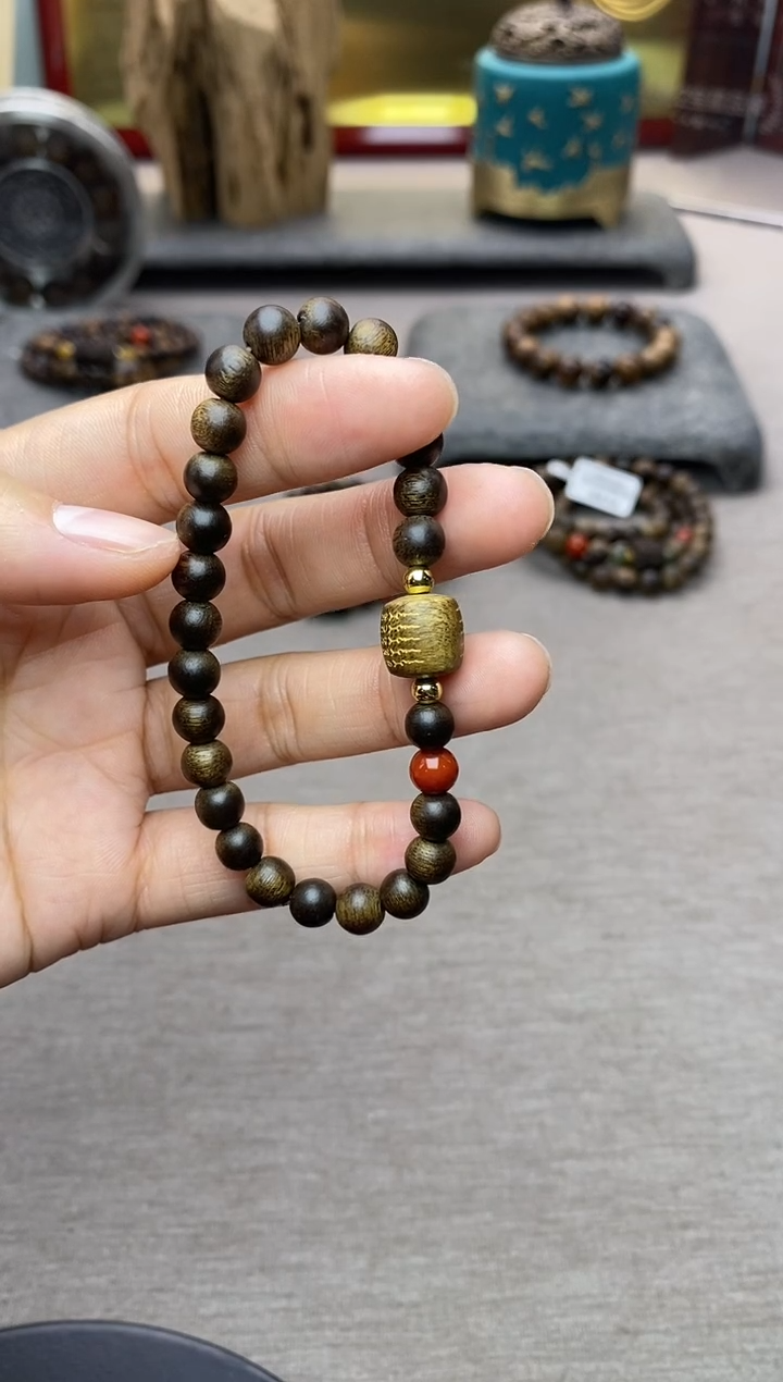 【闪购商品】沉香手串富森红土0.6+五条+配饰沉水单圈