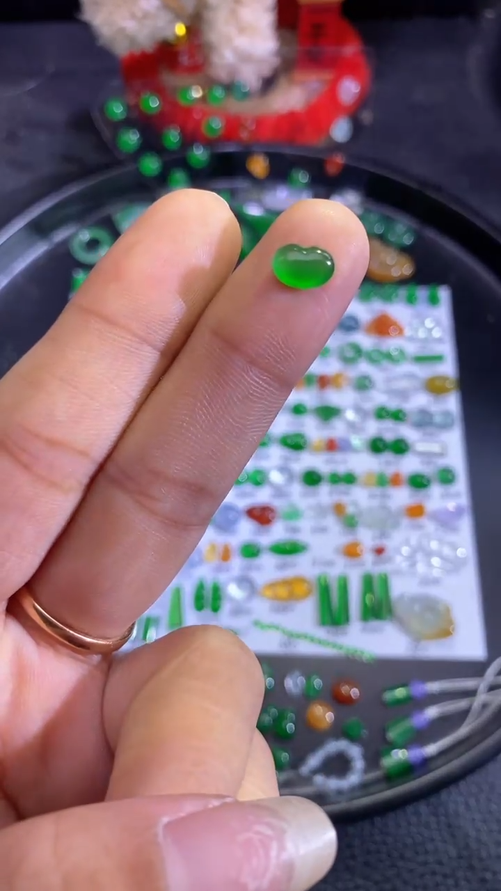 未镶嵌挂件翡翠爱心