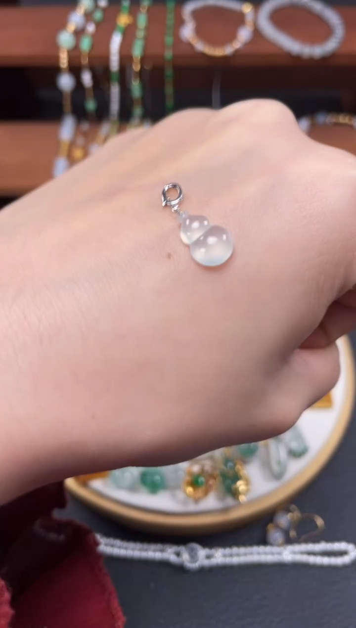 【闪购商品】翡翠吊坠(不含链)18K金镶嵌一个   JK668