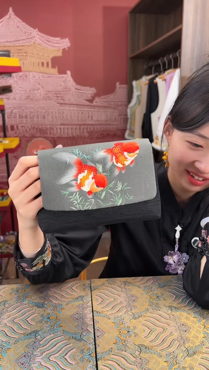 【闪购商品】刺绣苏绣手工刺绣包包