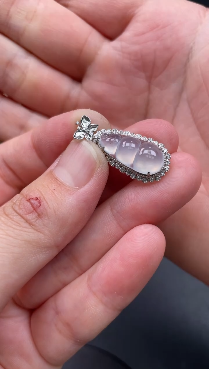 【闪购商品】翡翠颈饰18K金镶嵌94........