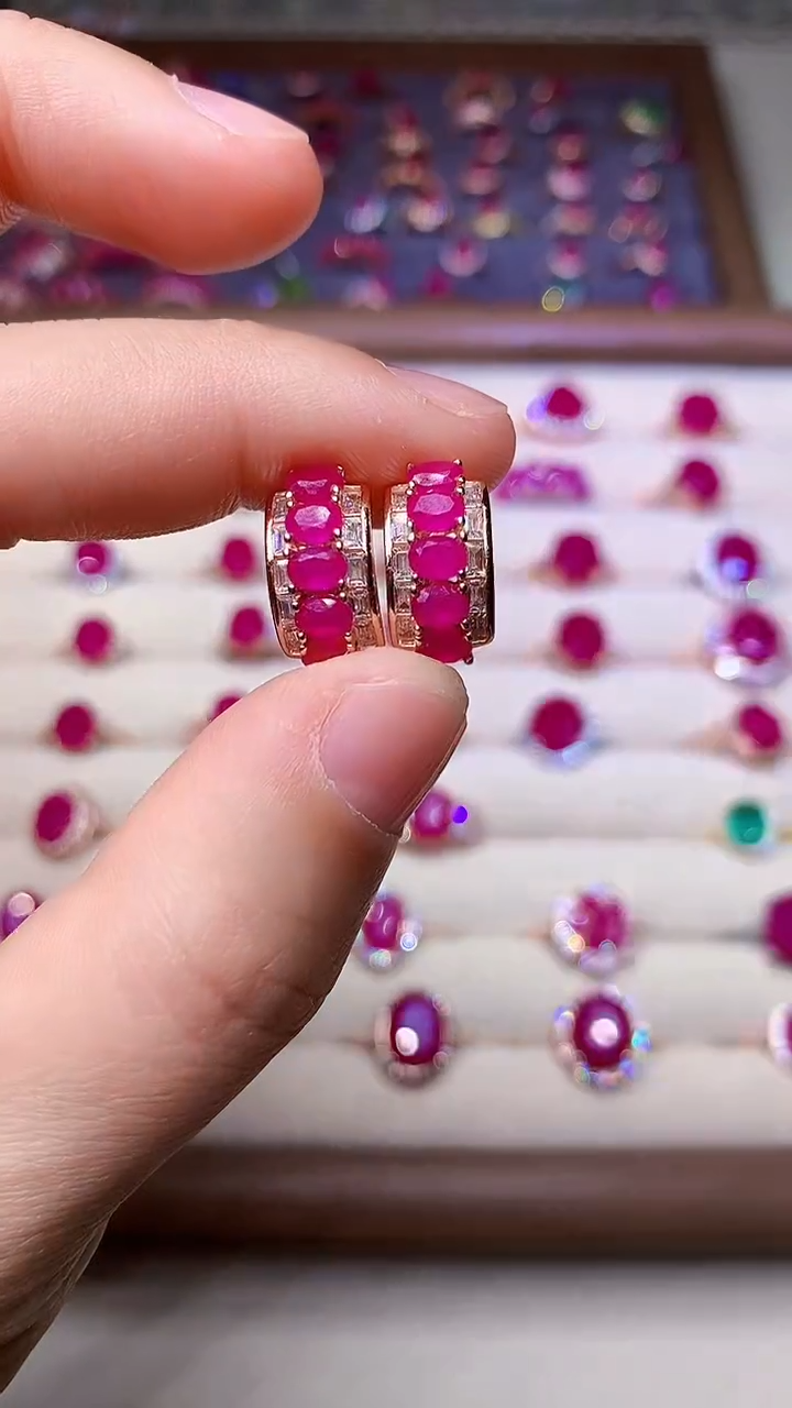 【闪购商品】红宝石耳饰银S925镶嵌000