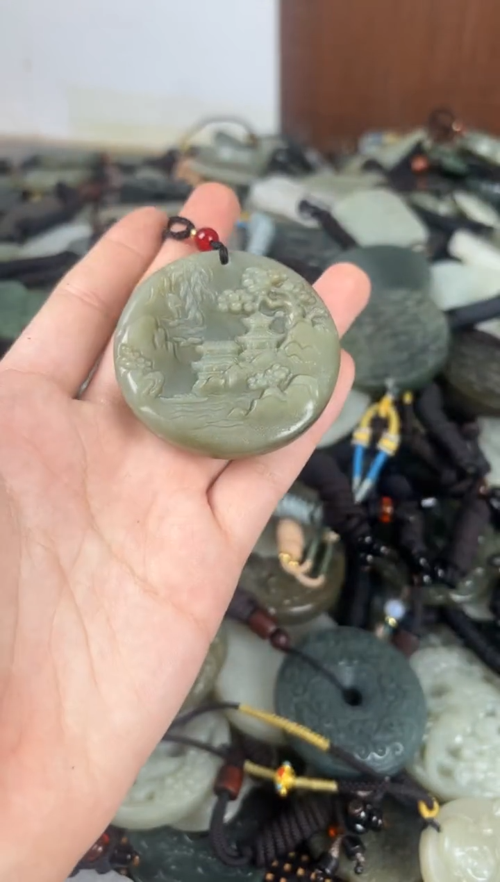 【闪购商品】和田玉颈饰未镶嵌1