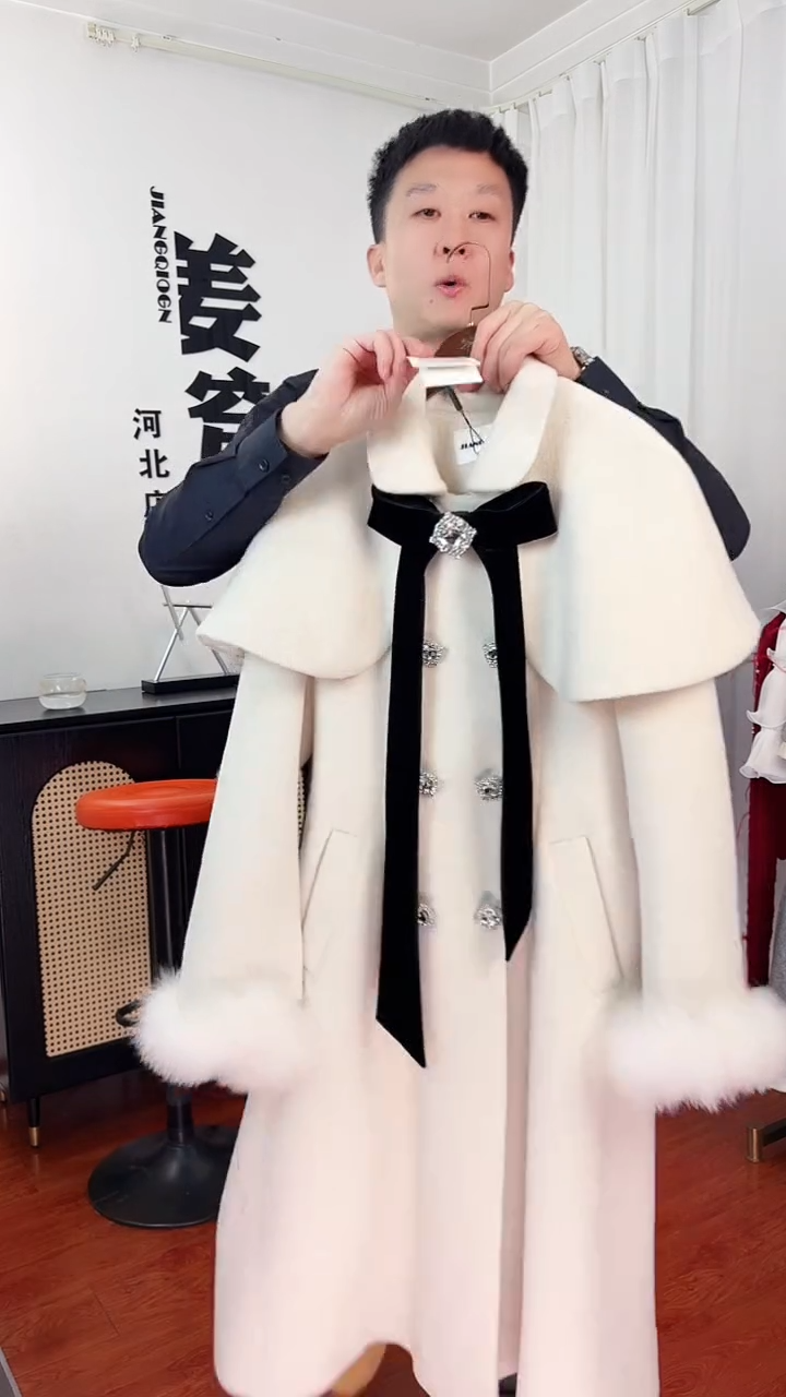 姜穹毛呢长外套样衣折扣M码