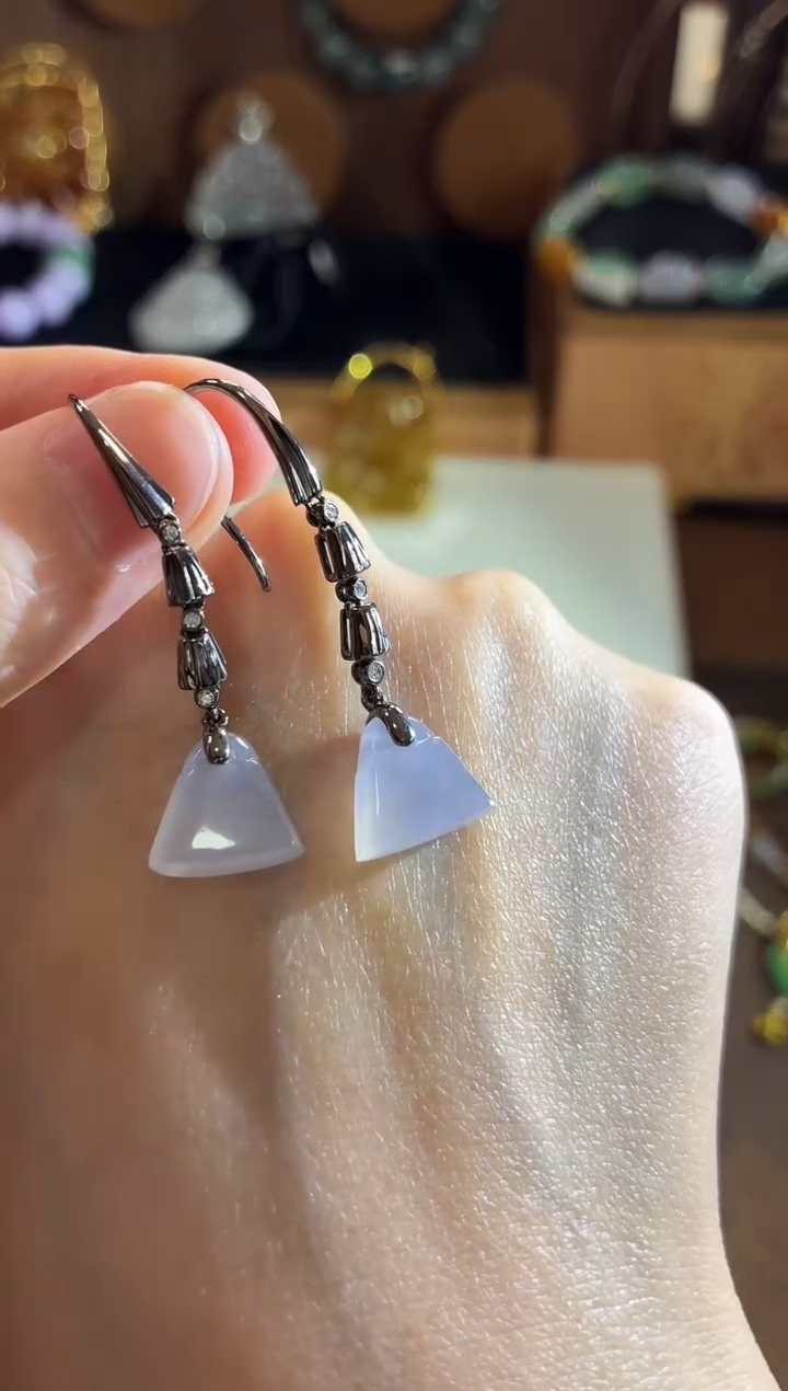 18K金镶嵌翡翠耳饰耳饰