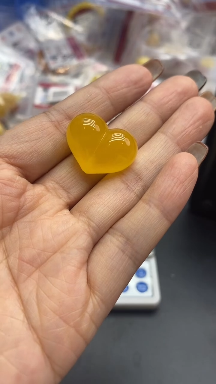 琥珀未镶嵌珠宝奇石?****️768/2发1