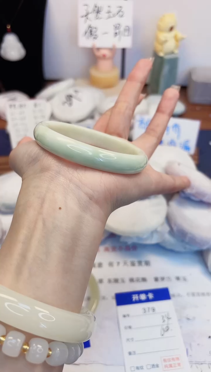 【闪购商品】石英质玉手镯未镶嵌379-翠玉-圈口60