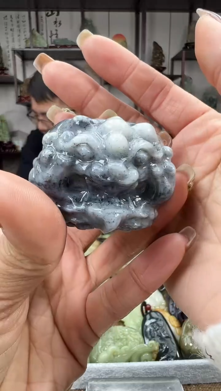 未镶嵌和田玉把件1