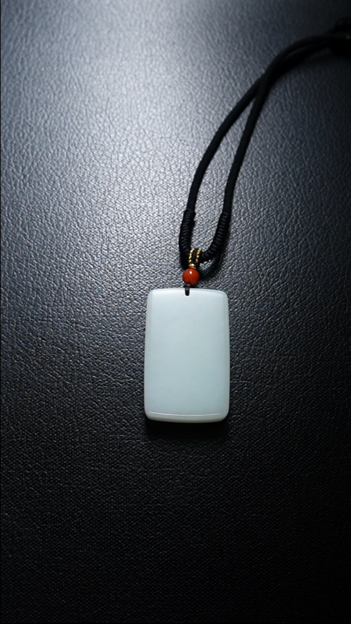 【闪购商品】和田玉（糖玉）颈饰未镶嵌无事牌