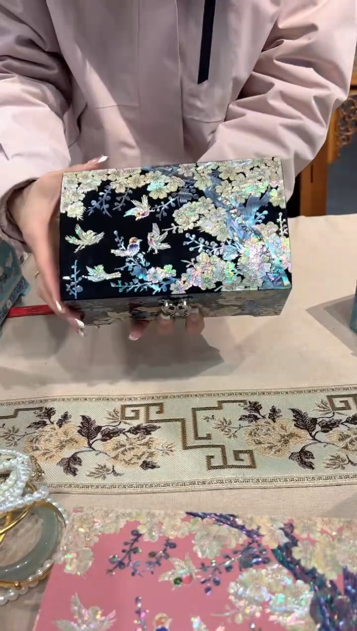 【闪购商品】按扣满贝底·弘贝雅螺钿漆器文化馆