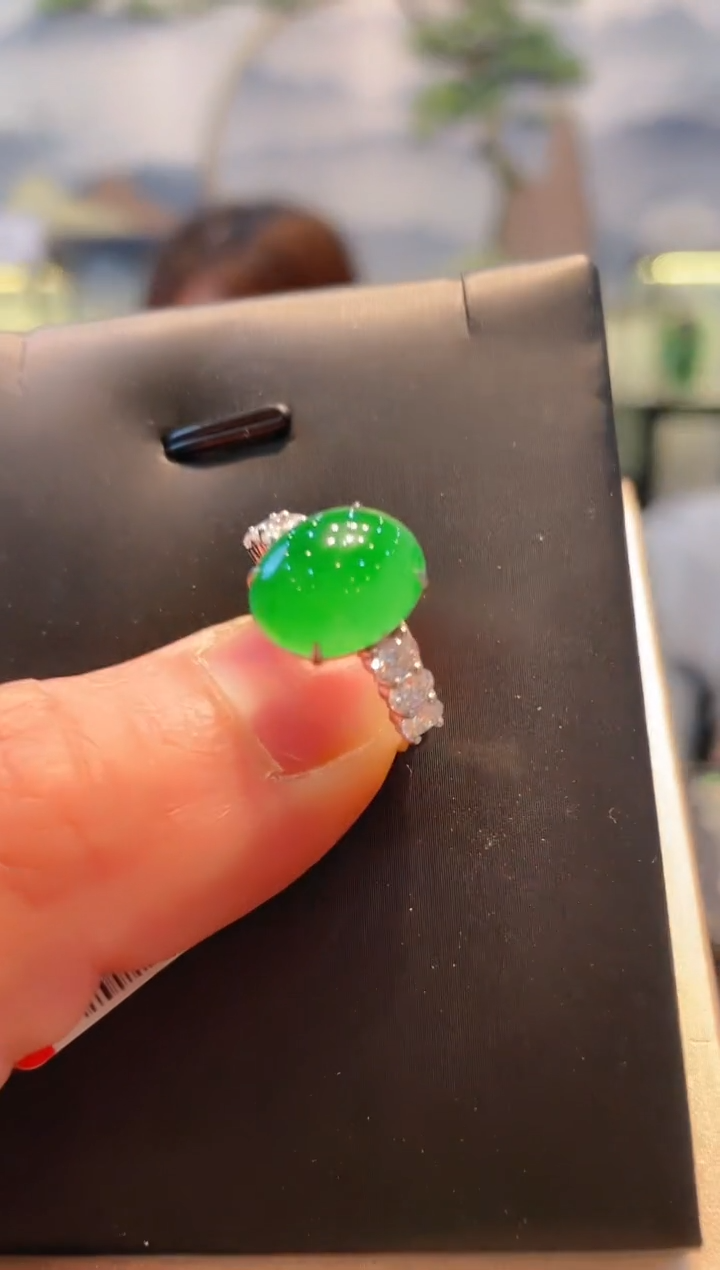 【闪购商品】翡翠颈饰18K金镶嵌A107戒指