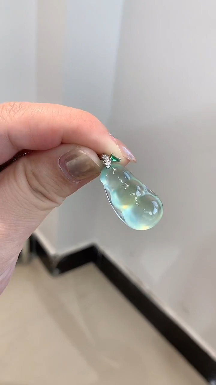 未镶嵌蛇纹石玉吊坠(不含链)四季豆