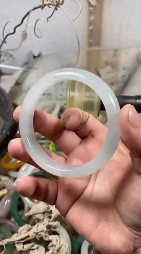 【闪购商品】石英质玉手镯未镶嵌968