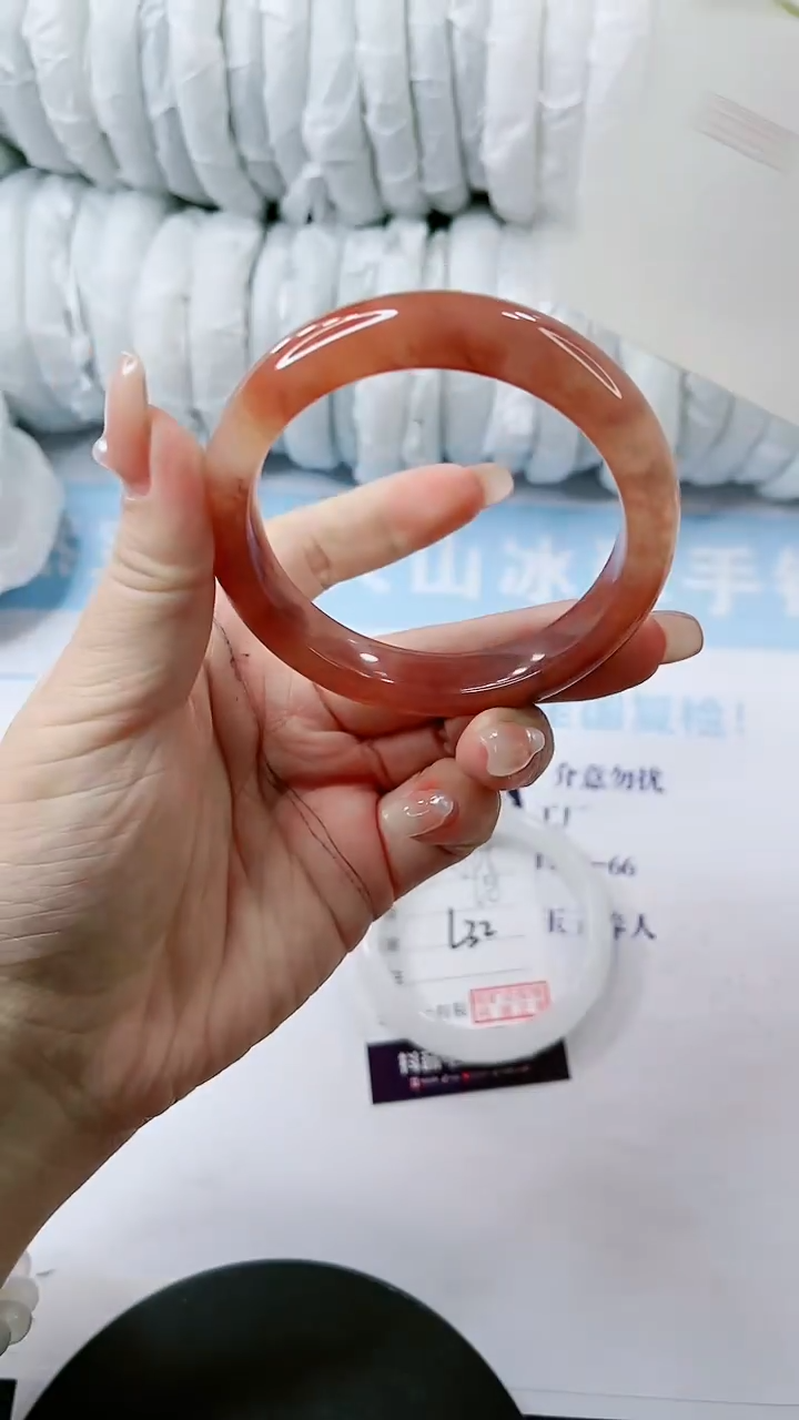 【闪购商品】石英质玉手镯未镶嵌多样性发货L33