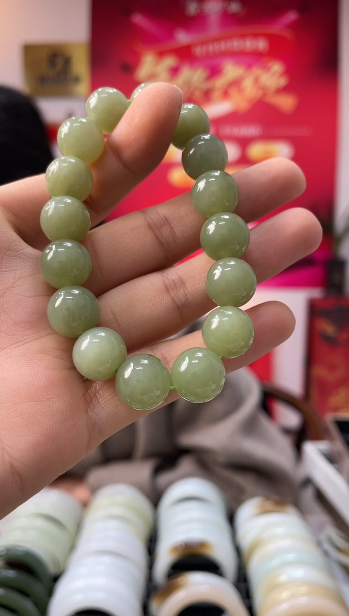 【闪购商品】和田玉手串未镶嵌沙枣青卡12-11发一件