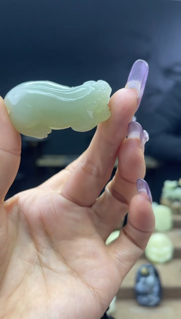 颈饰未镶嵌和田玉1