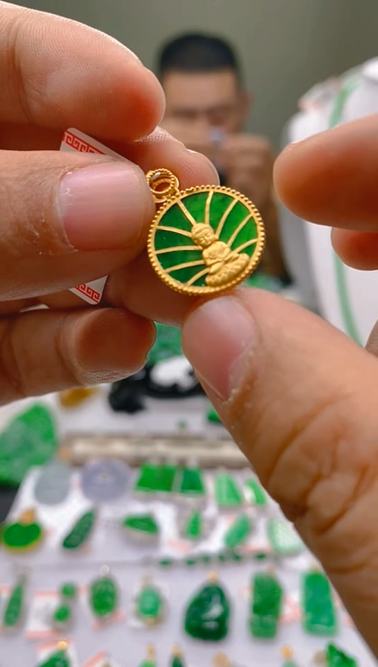 【闪购商品】翡翠颈饰18K金镶嵌新号开播，全场乱卖