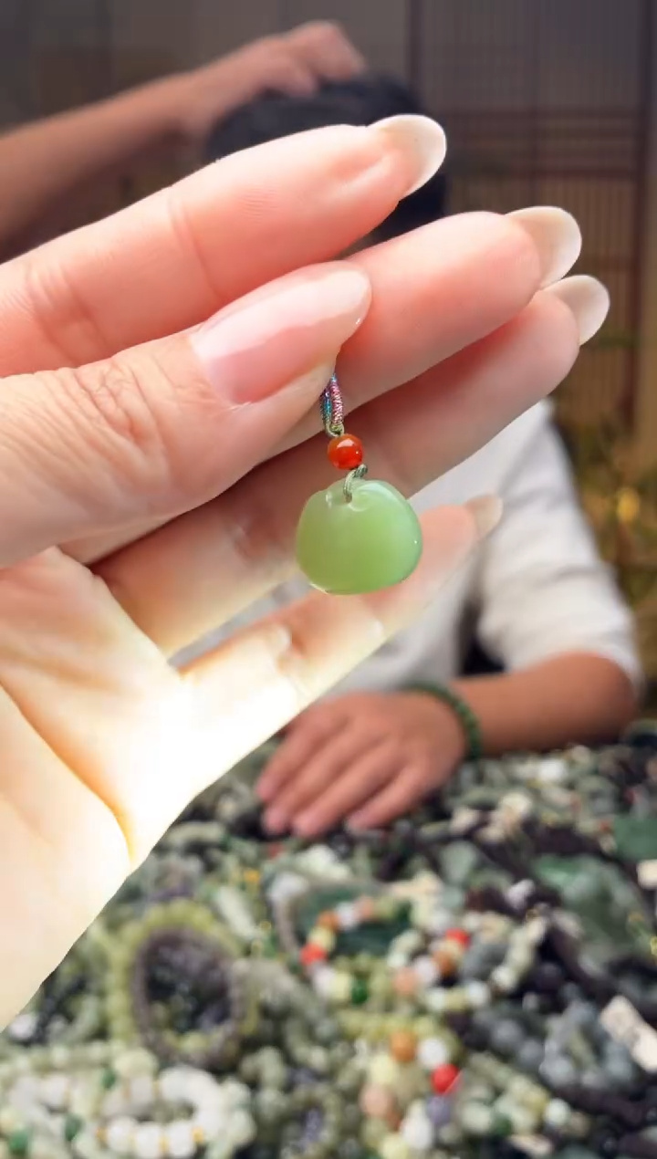 颈饰未镶嵌和田玉多样性发货，拍一发一