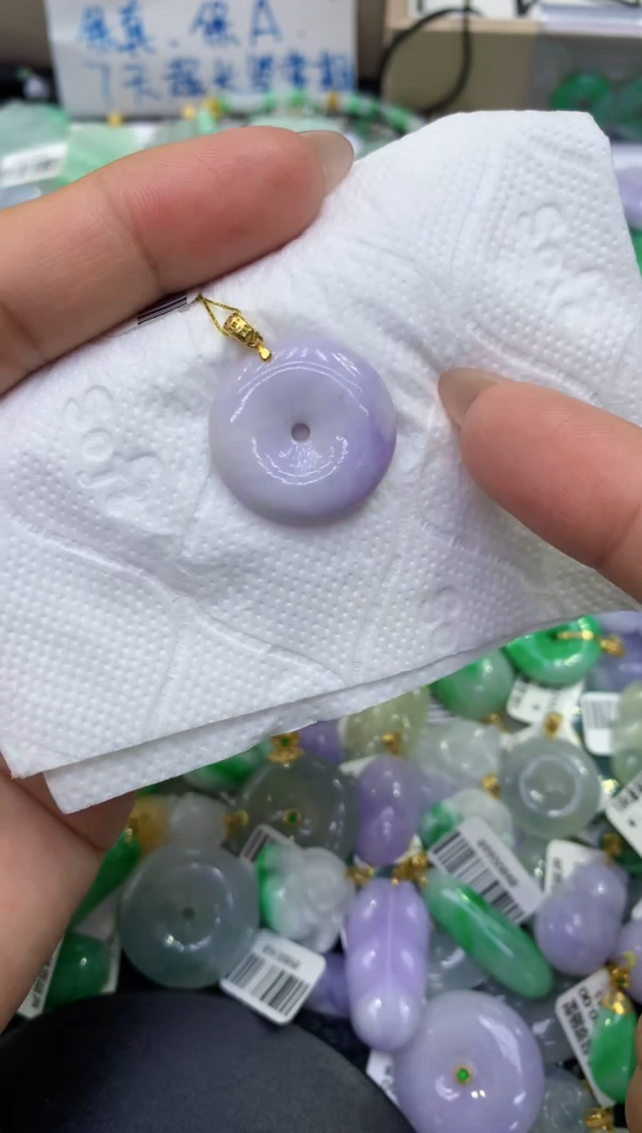 颈饰未镶嵌翡翠天然缅甸A货翡翠