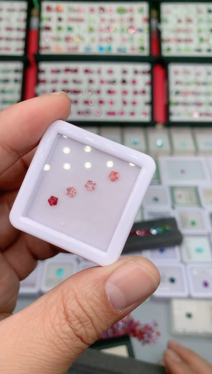 【闪购商品】尖晶石裸石未镶嵌一组