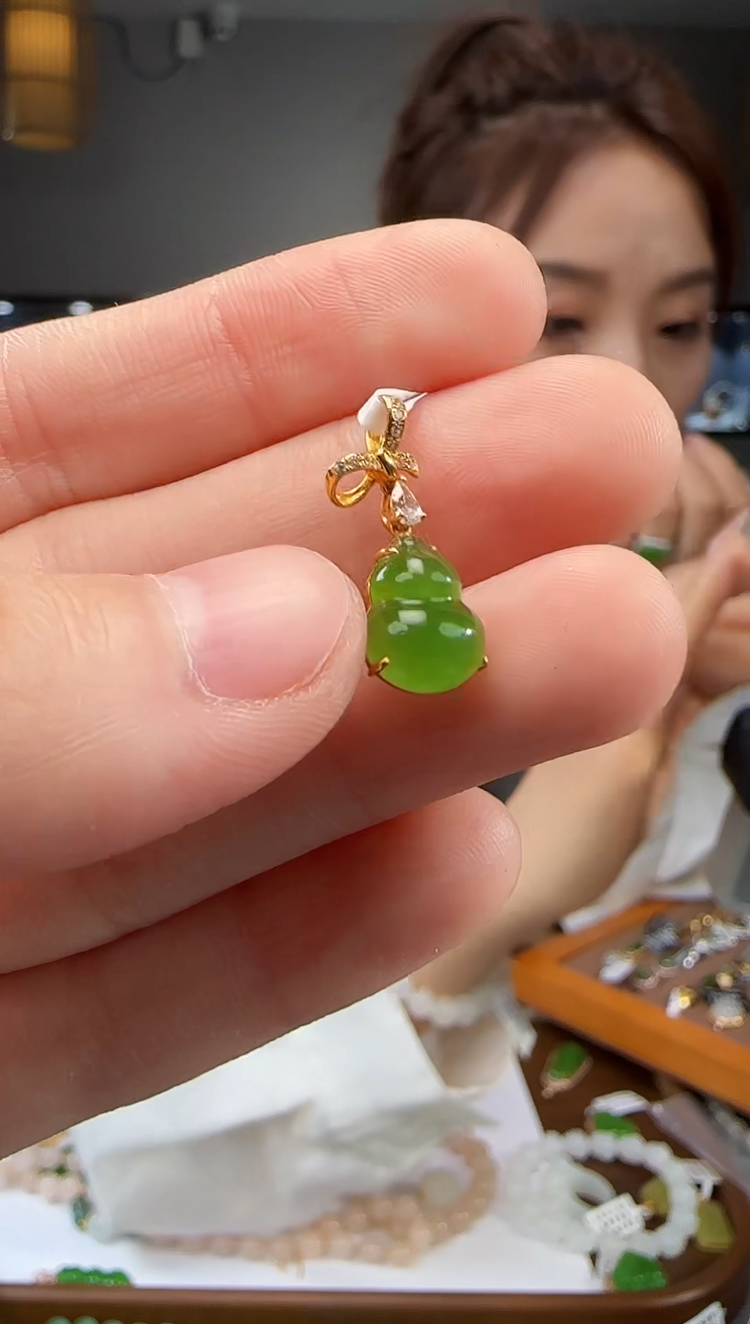和田玉18K金镶嵌吊坠(不含链)1